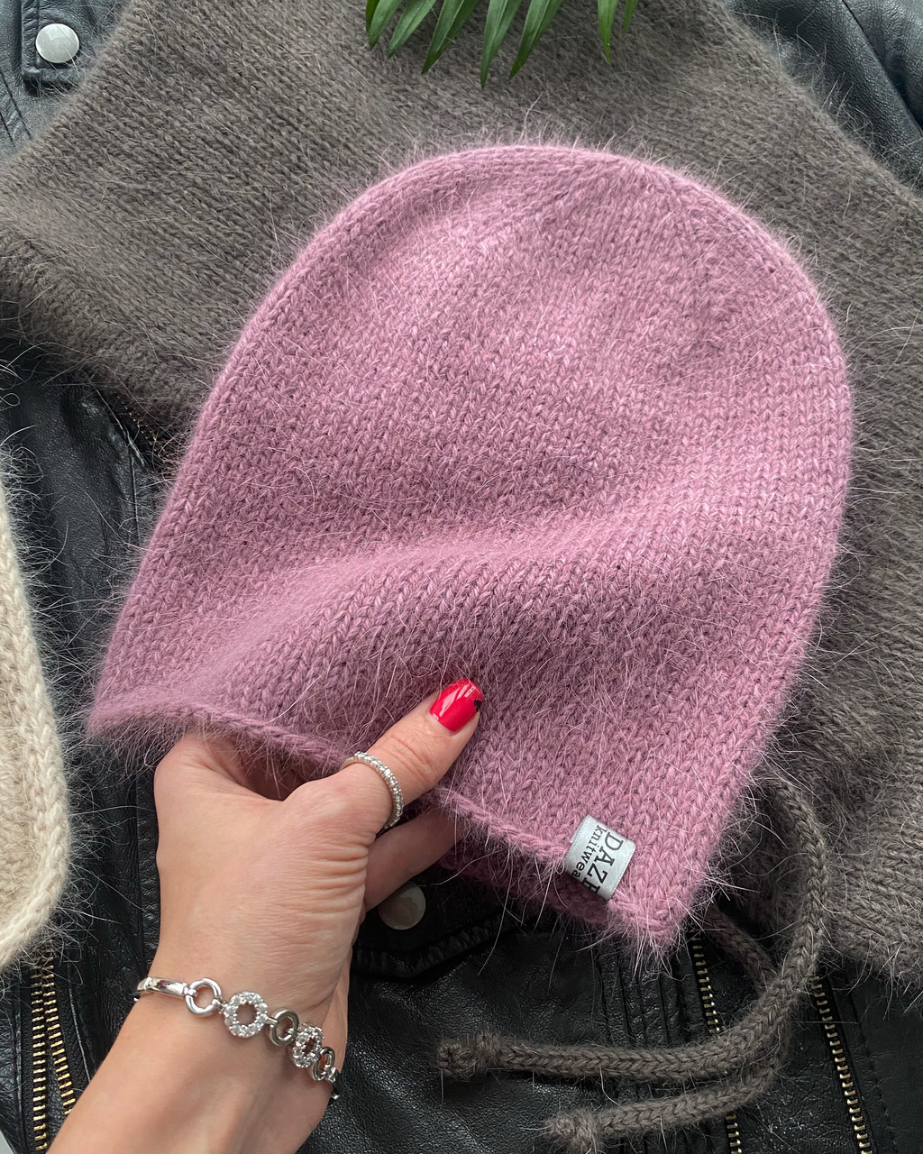 Шапка "Бини из норки"