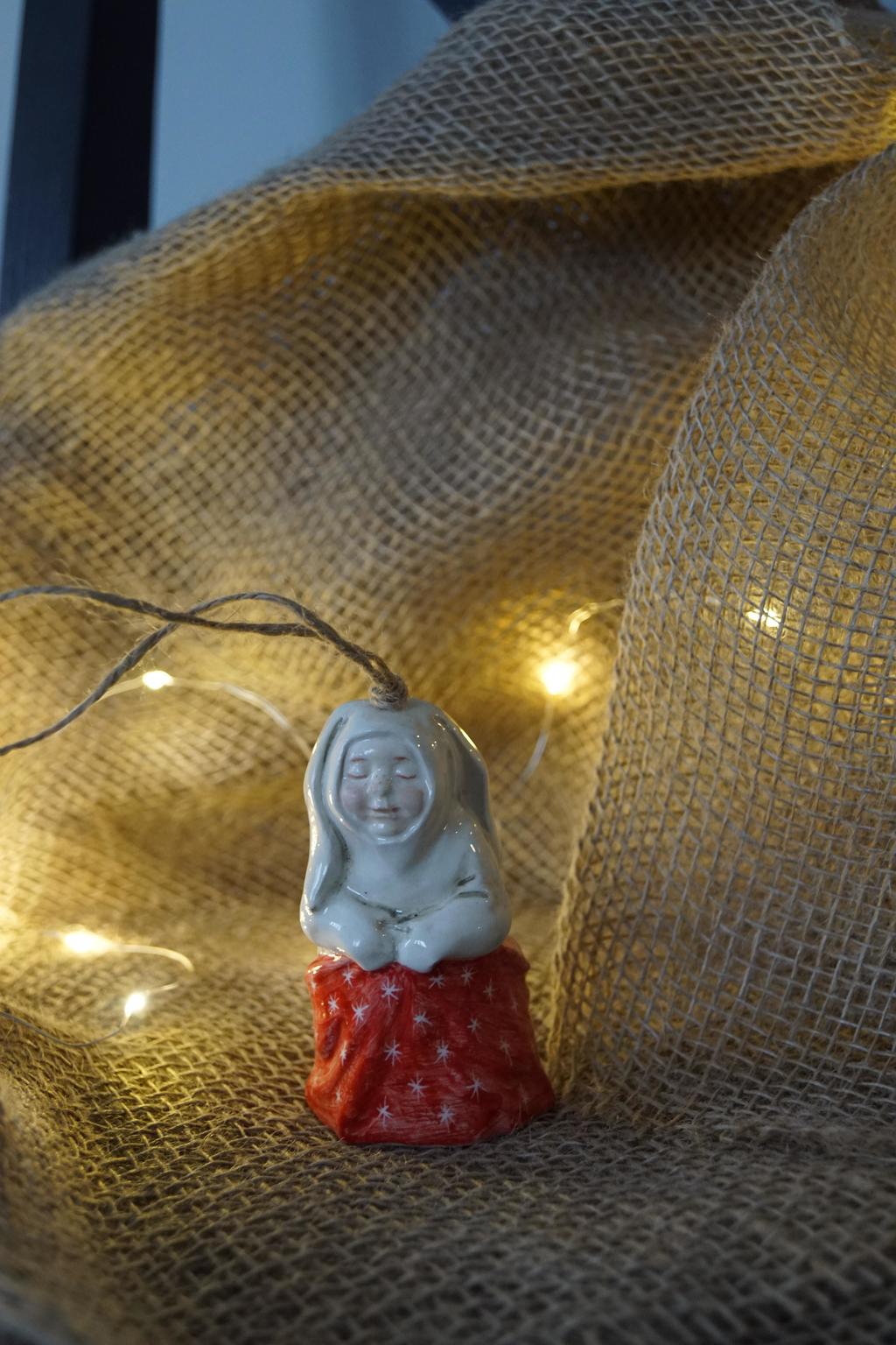 Елочная игрушка Зайчик в мешочке