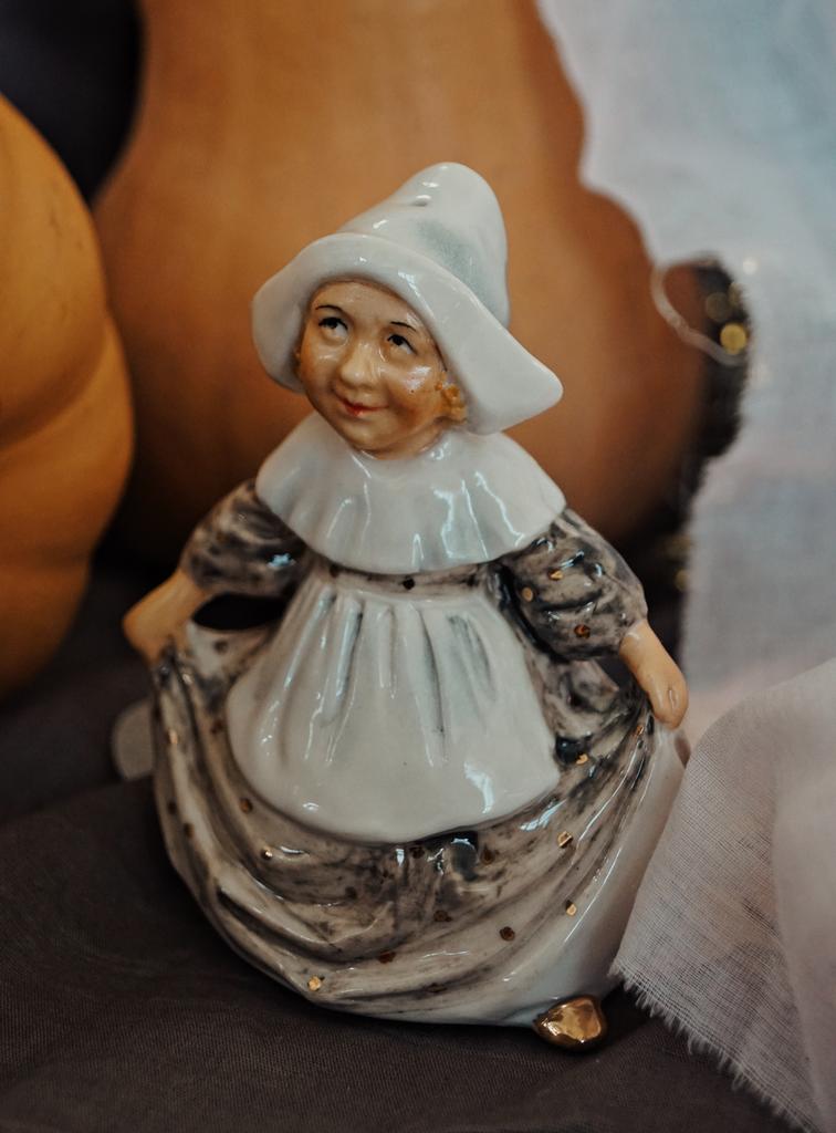 Елочная игрушка «Полночное волшебство»