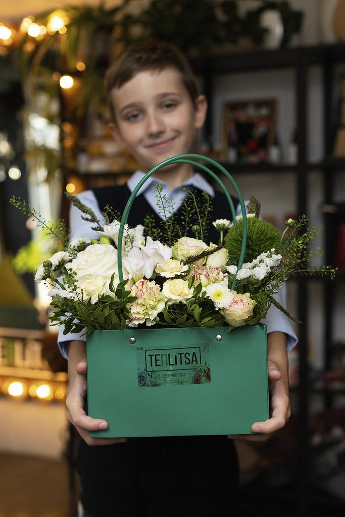 Цветочная сумочка "Зелёный свет"