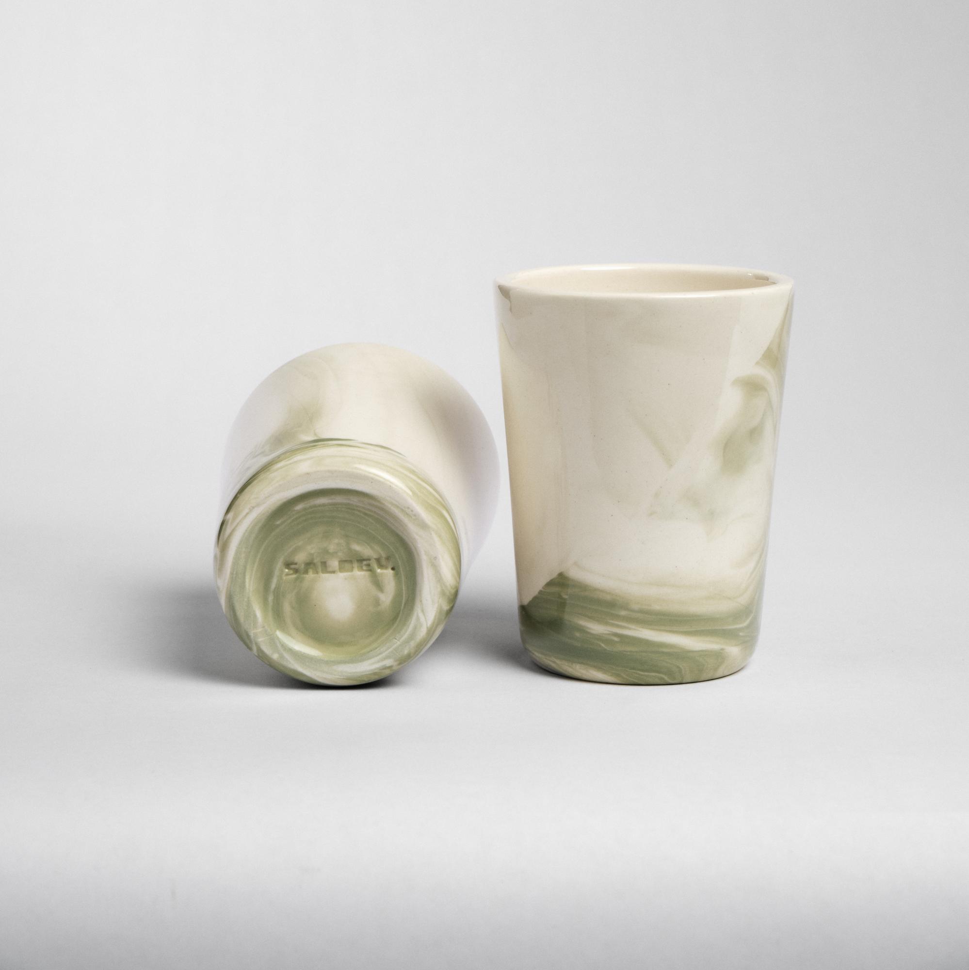 Стакан конус бело-зеленый