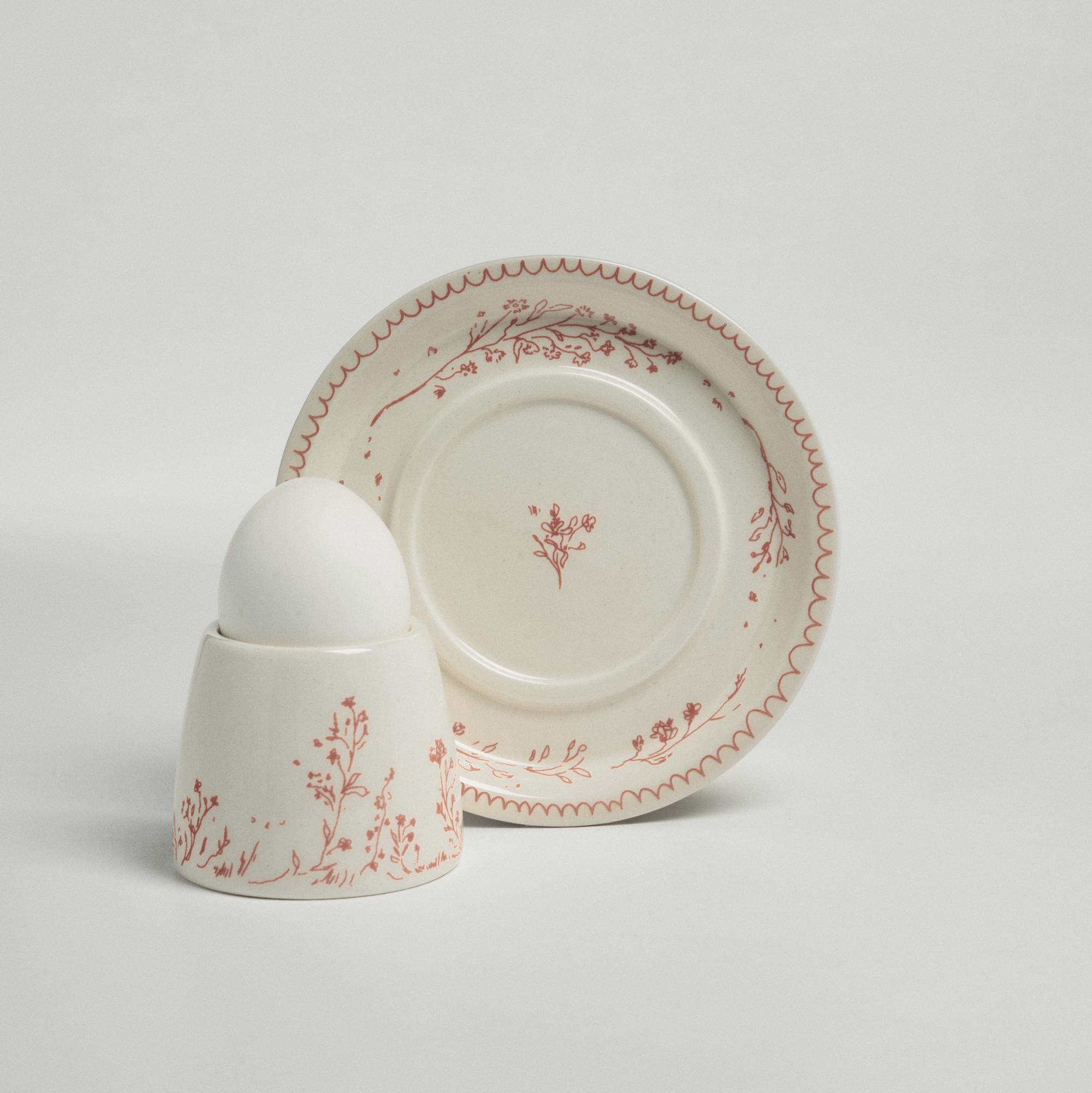 Набор: блюдце 13см и подставка для яйца с кирпичным орнаментом