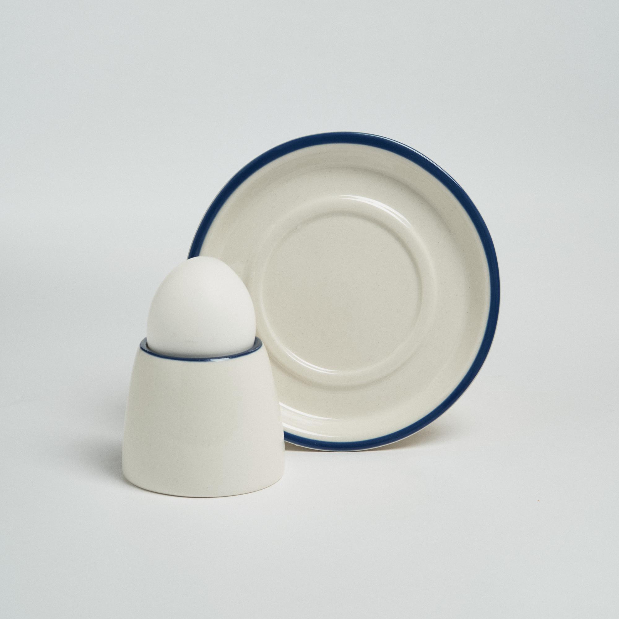 Набор блюдце 13см и подставка для яйца с синим кантом