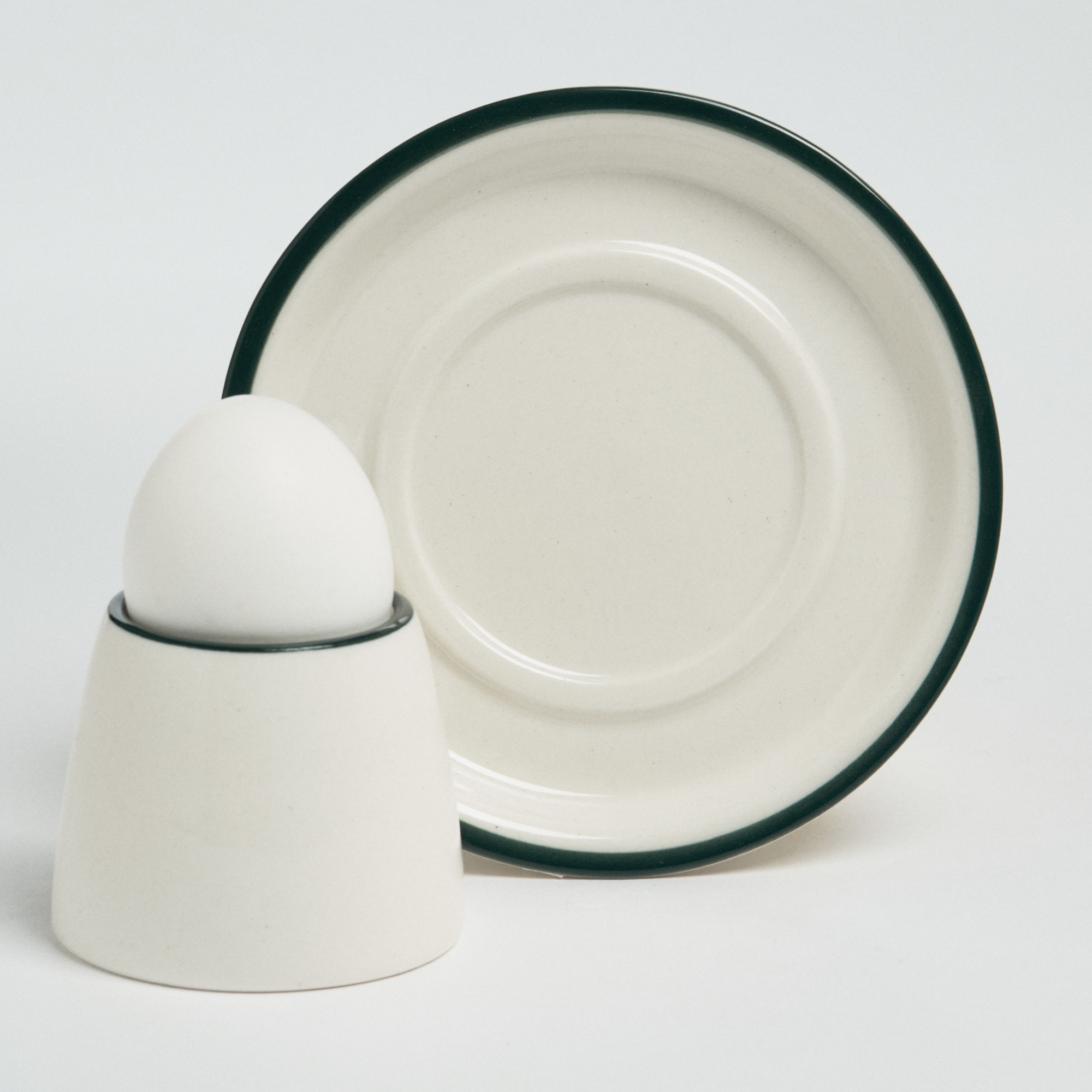 Набор блюдце 13см и подставка для яйца с зеленым кантом