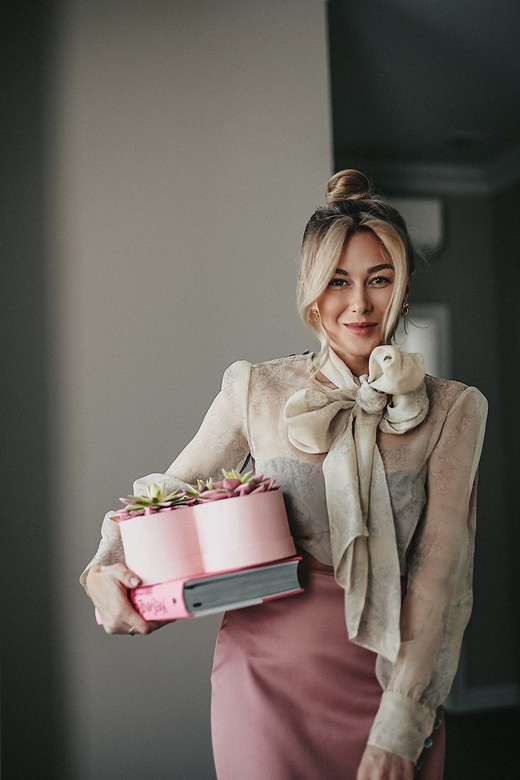 БЛУЗА ИЗ ШЕЛКОВОЙ ОРГАНЗЫ С БАНТОМ