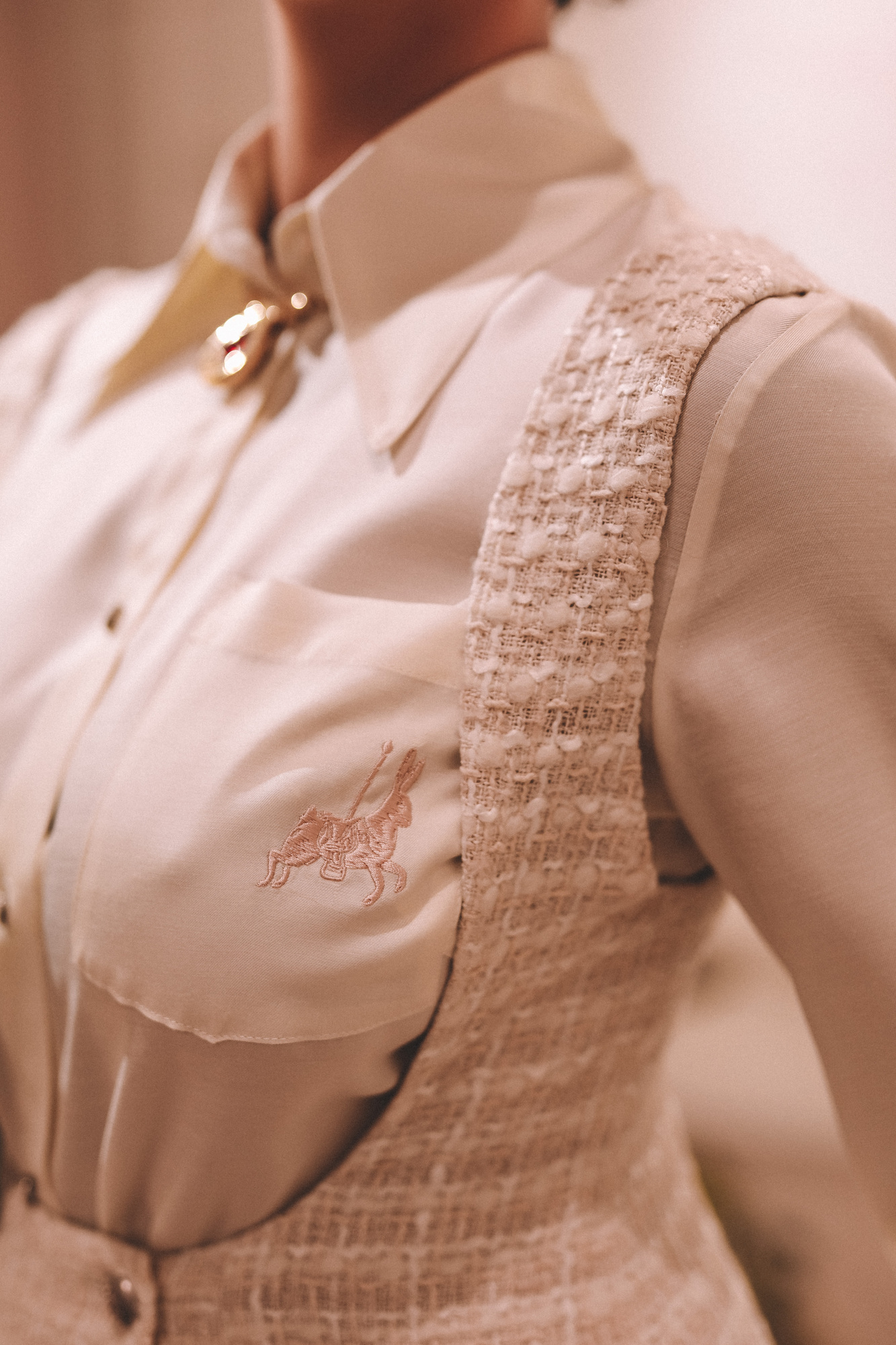 РУБАШКА ИЗ ШЁЛКА С "ЗАЙКОЙ"