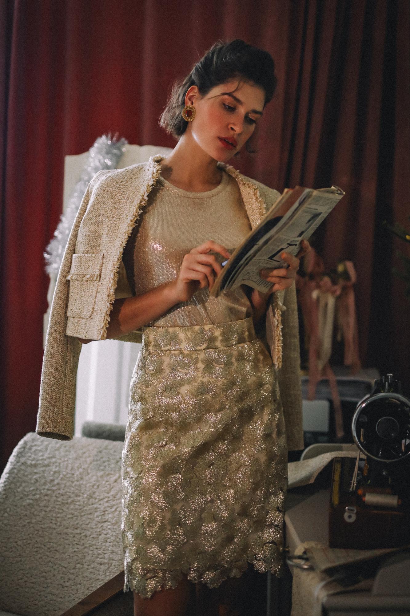 ЮБКА А-СИЛУЭТА С ВЫШИТЫМИ ЦВЕТАМИ