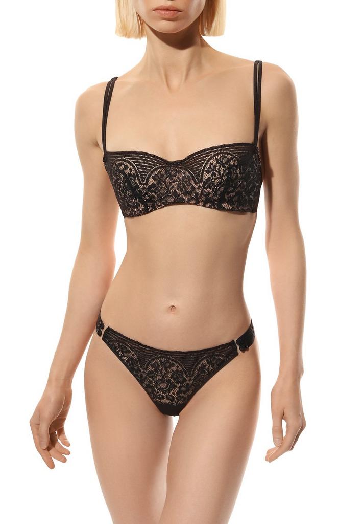 Бюстгальтер-бандо в мягкой чашке Chantelle X T02F20