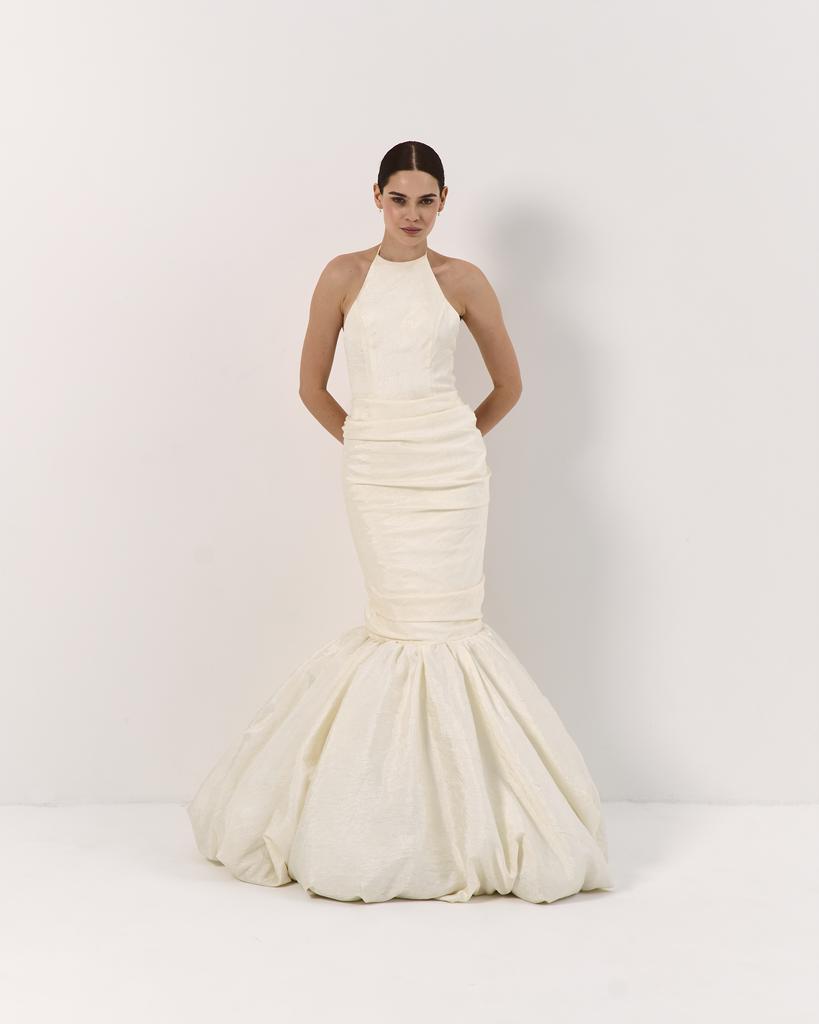 Платье-рыбка из жатой тафты