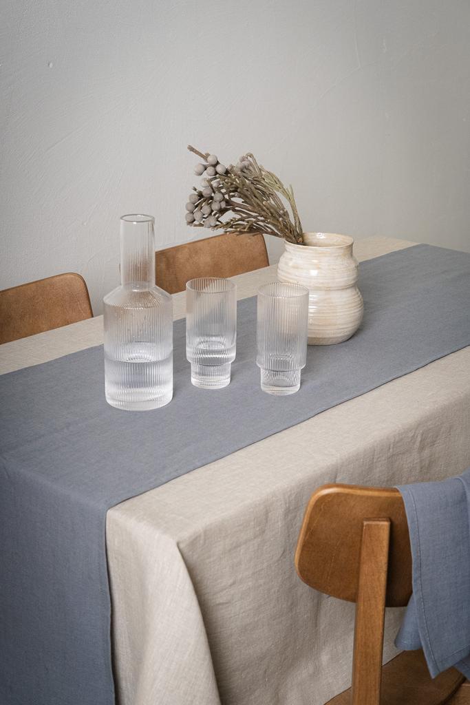 Льняной раннер Neva