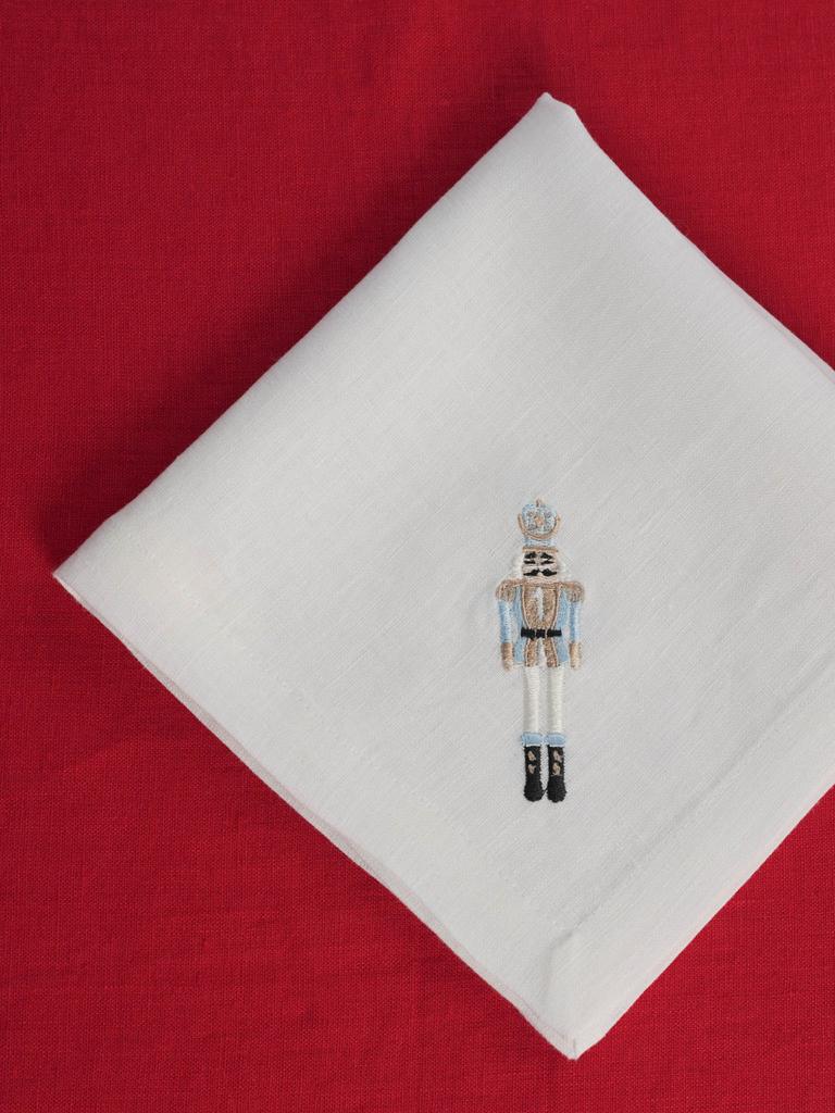 Льняная салфетка с Щелкунчиком — новогодняя коллекция
