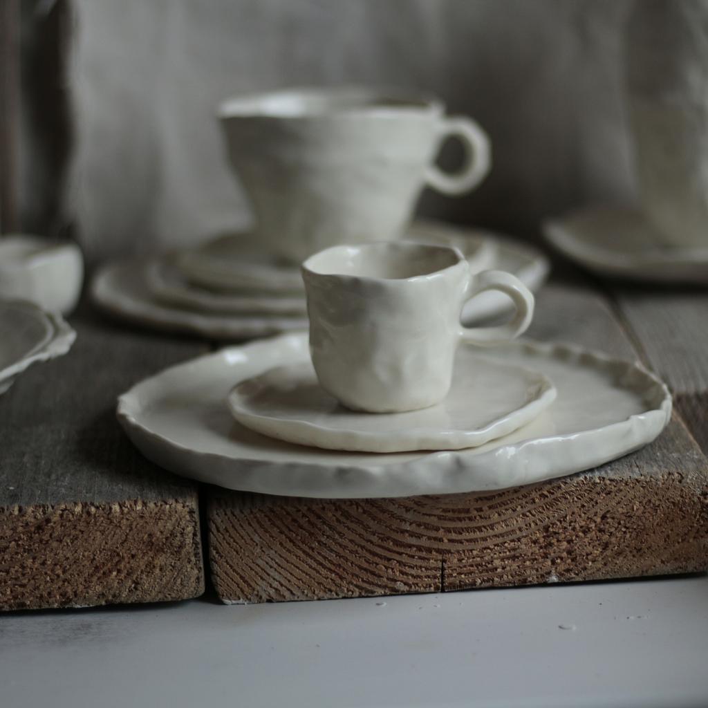 Чашка для эспрессо из белого фарфора