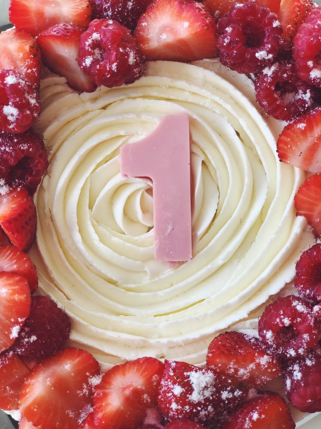 Объемная цифра из бельгийского шоколада