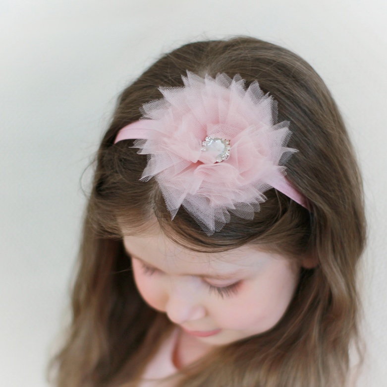 Повязка на голову "Фатиновый цветок" розовый