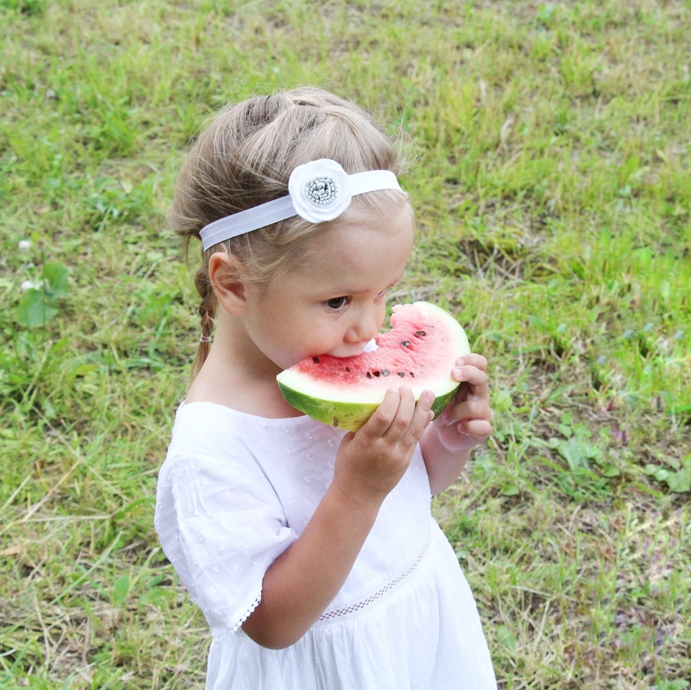 Повязка на голову "Фетровый цветок" белый с серебром
