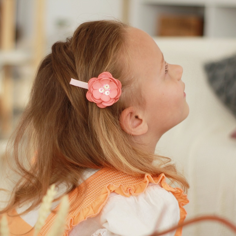 Заколка-зажим "Фоамирановый цветок" абрикосовый