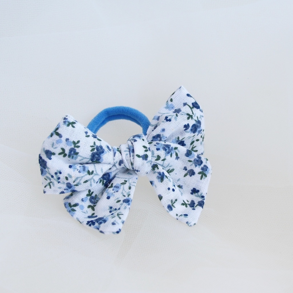 Резинка "Хлопковый бант" цвет белый с мелкими цветами