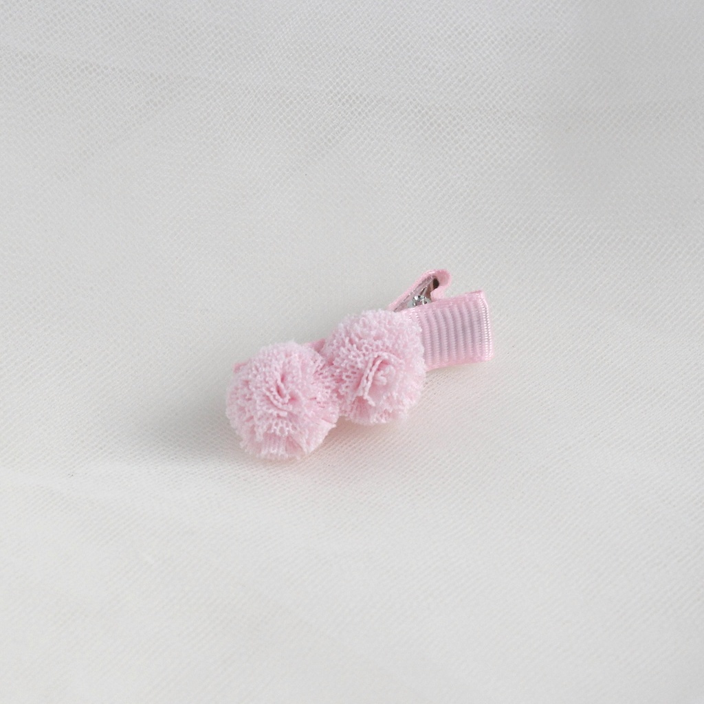 Заколка-зажим "Помпоны" розовый