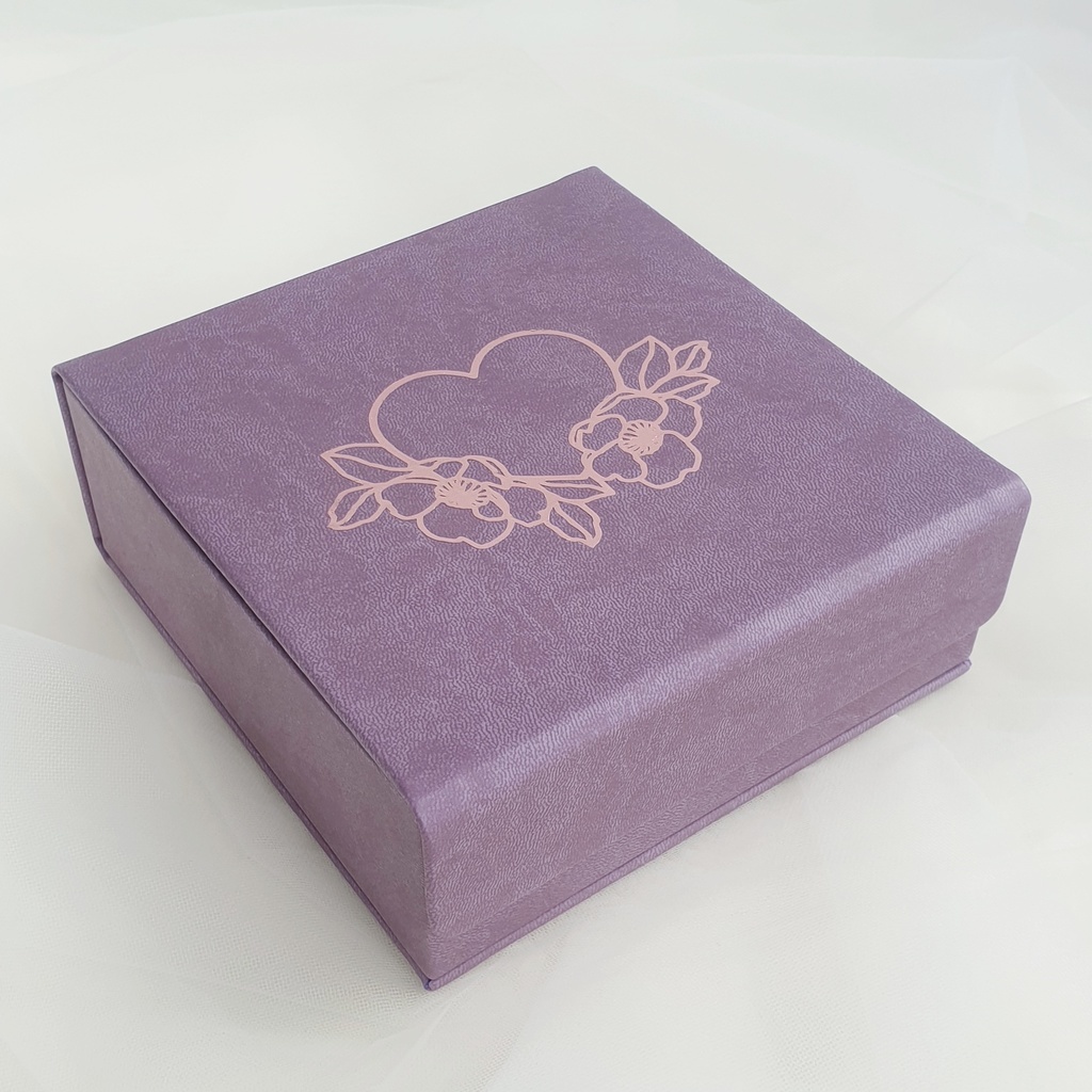 Шкатулка для аксессуаров "Сердце с анемонами"