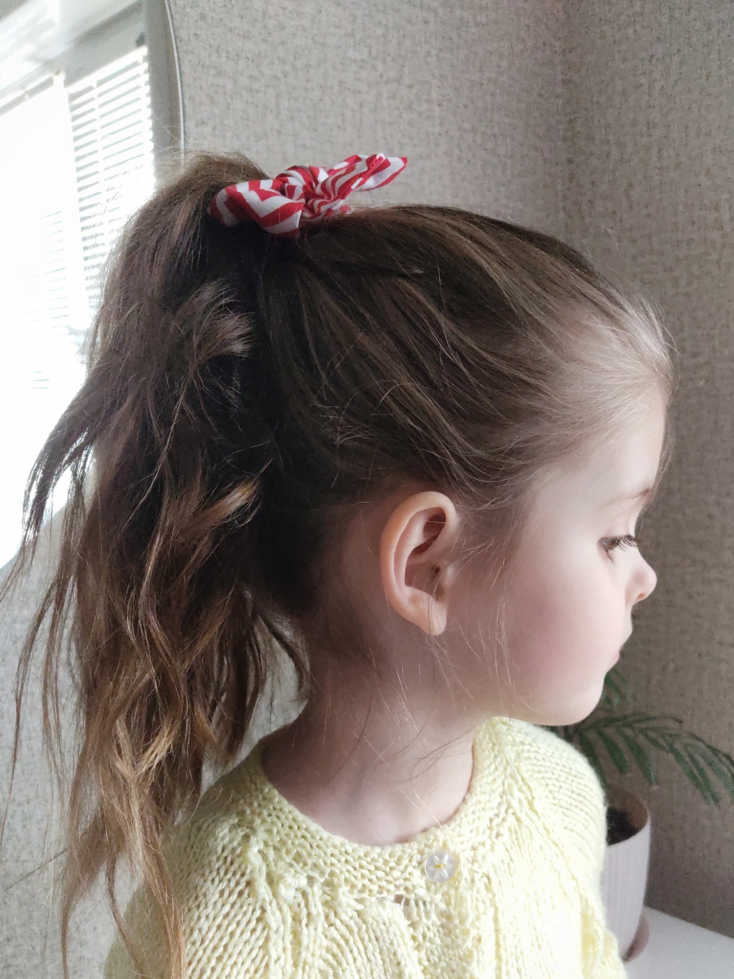 Резинка "Хлопковый бант" красно-белый шеврон