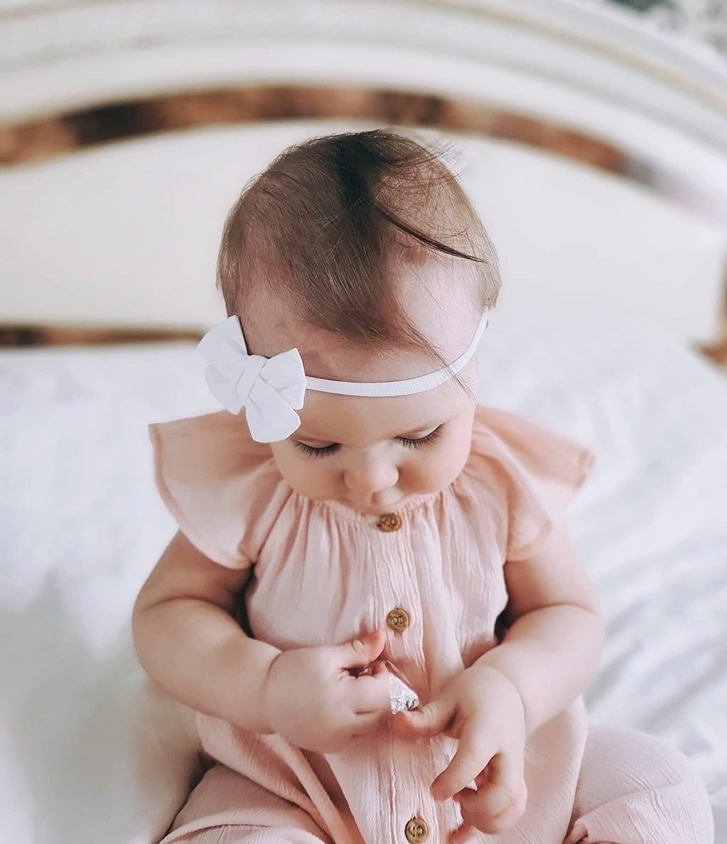 Повязка на голову "Хлопковый бант" белый