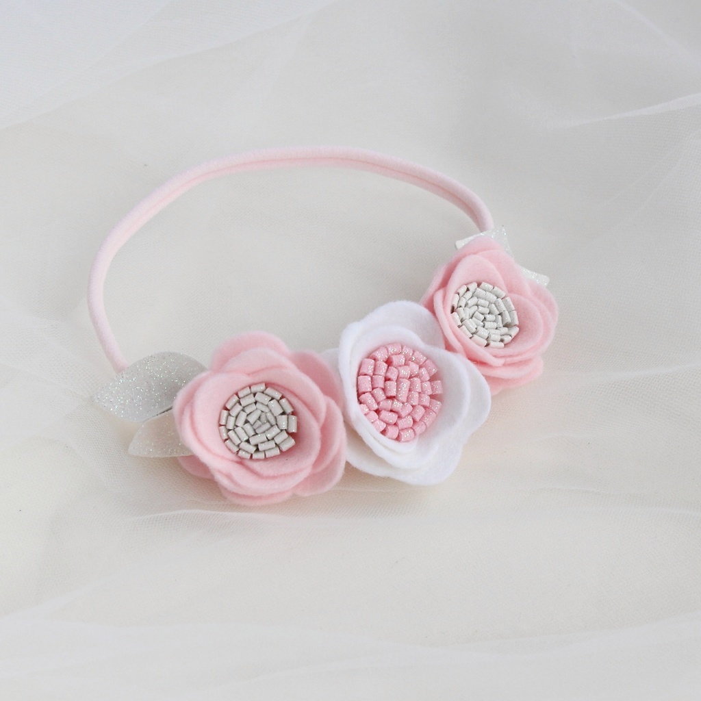 Повязка на голову "Фетровые цветы" белый с розовым