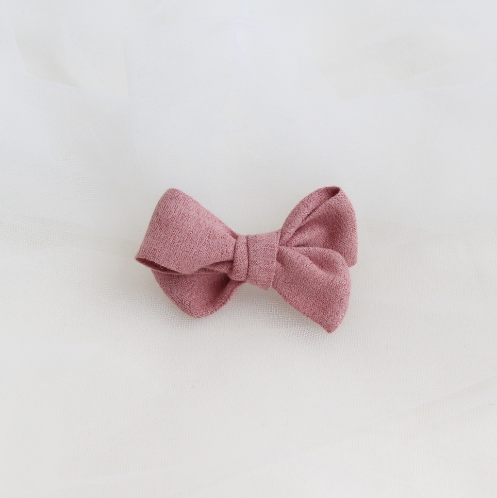 Заколка зажим "Замшевый бантик" грязно-розовый