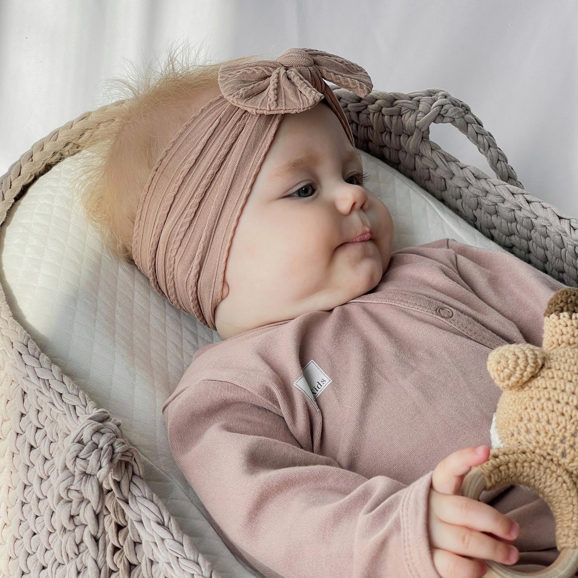 Повязка на голову "Широкий бант с узором" какао