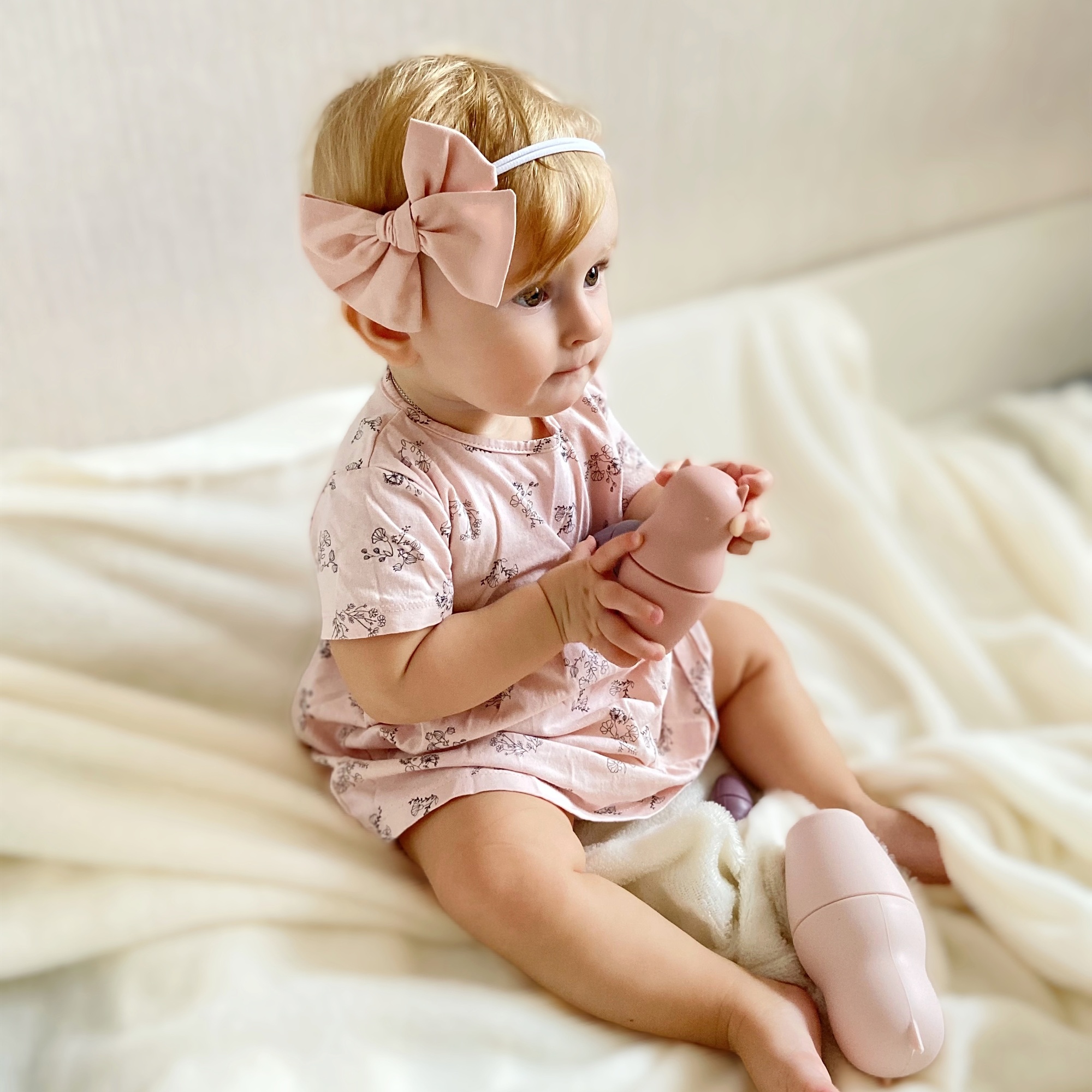 Повязка на голову "Хлопковый бант" светло-розовый