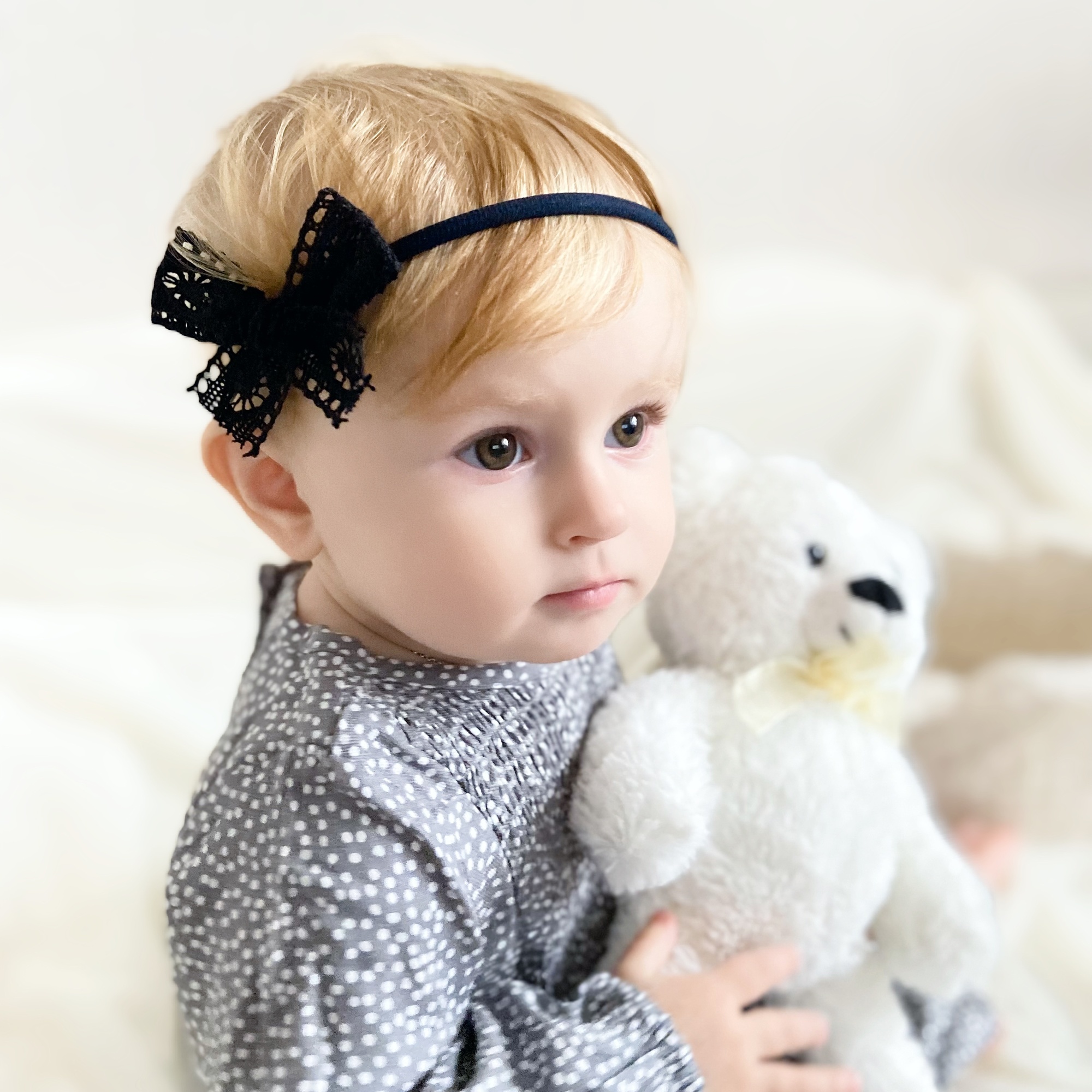 Повязка на голову "Кружевной бантик" черный