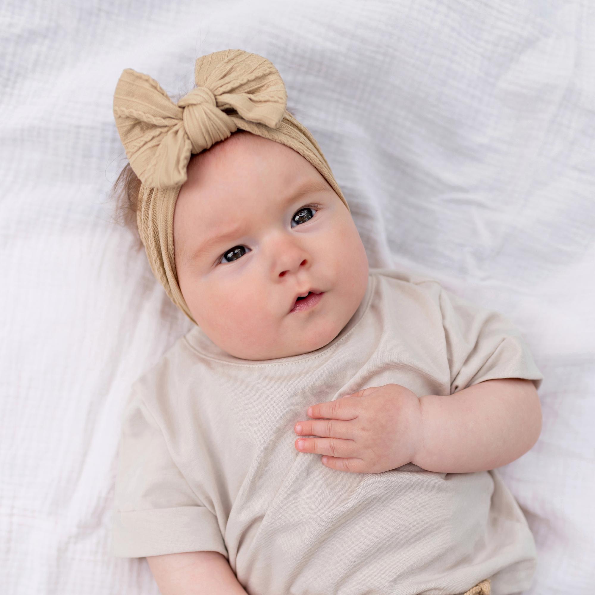 Повязка на голову "Широкий бант c узором" бежевый