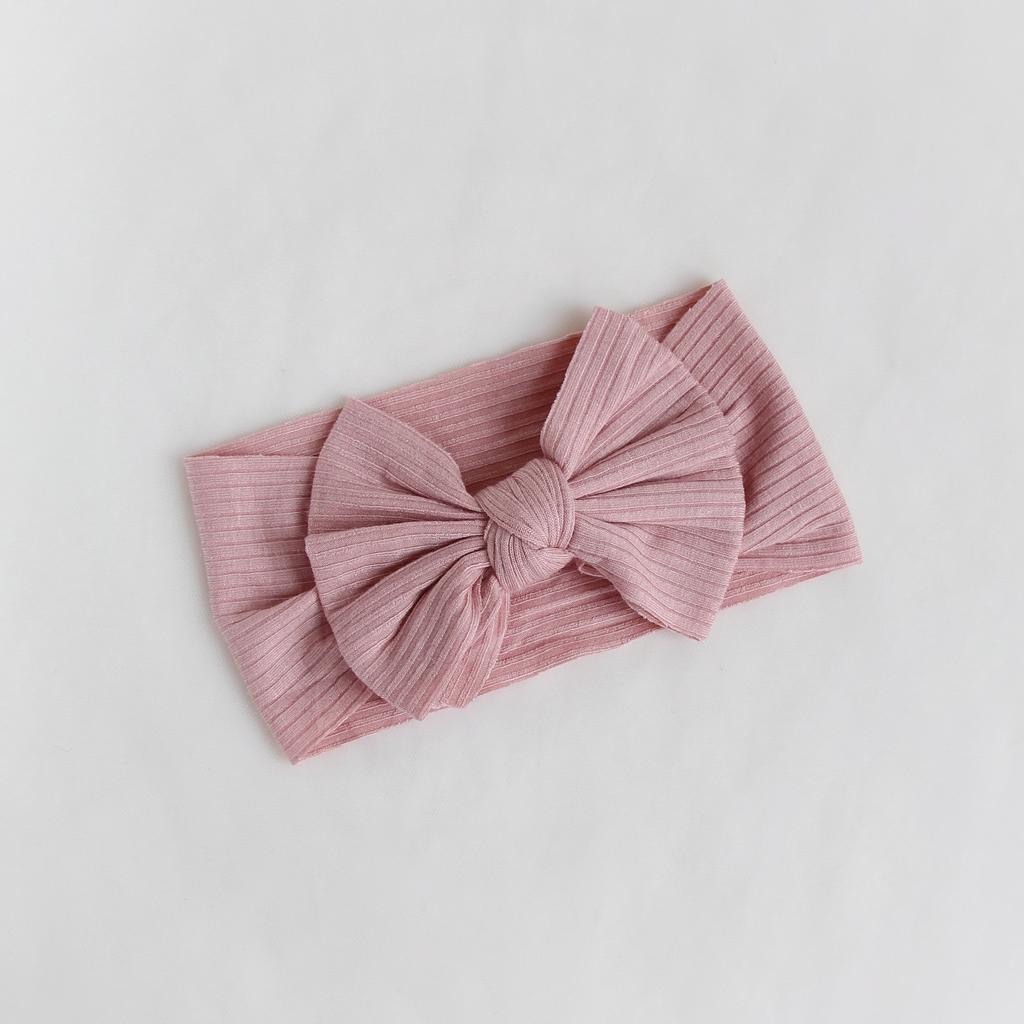 Повязка на голову до 6 месяцев "Широкий бант" бледно-розовый
