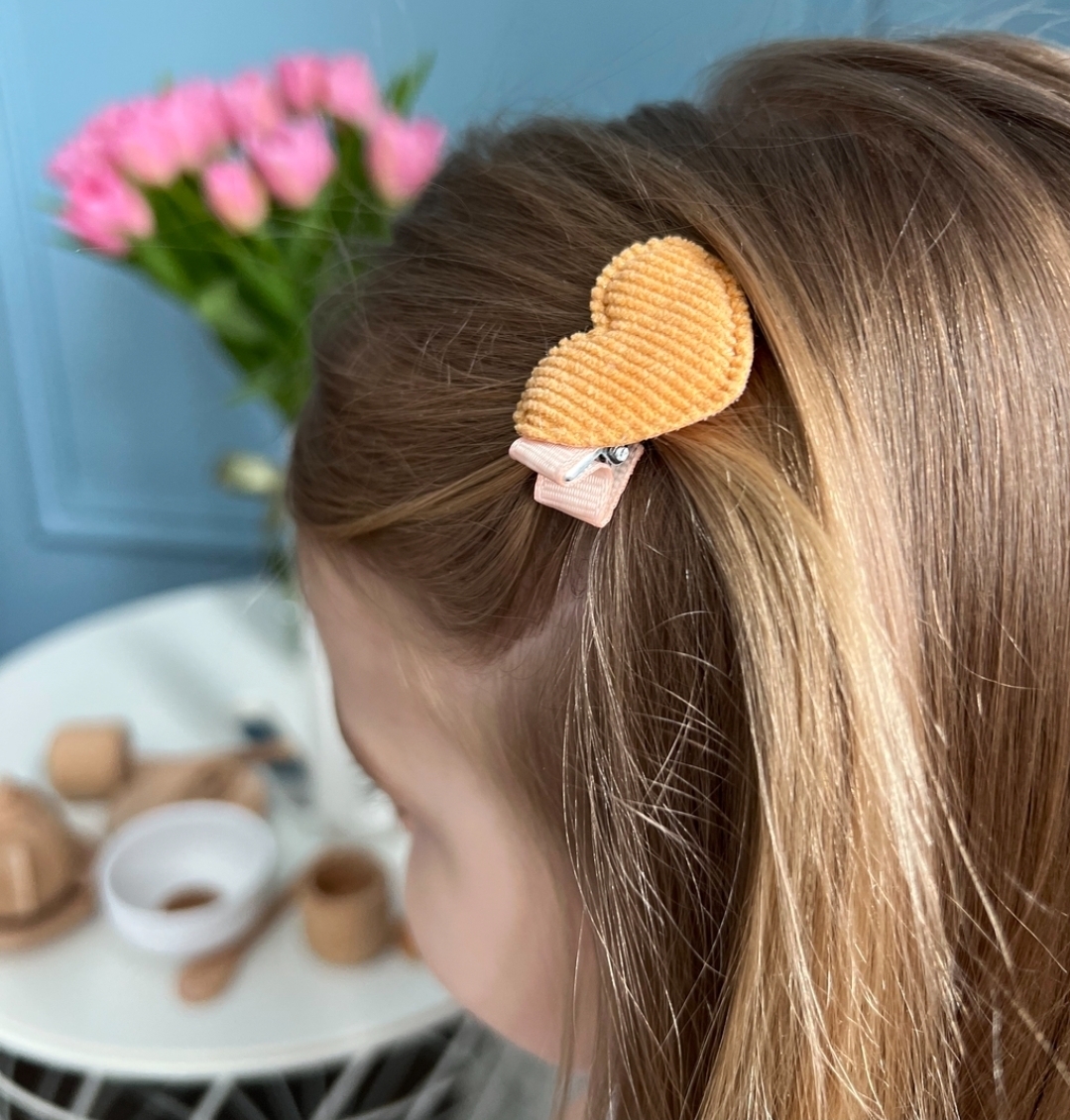 Набор заколок "Вельветовые сердца"