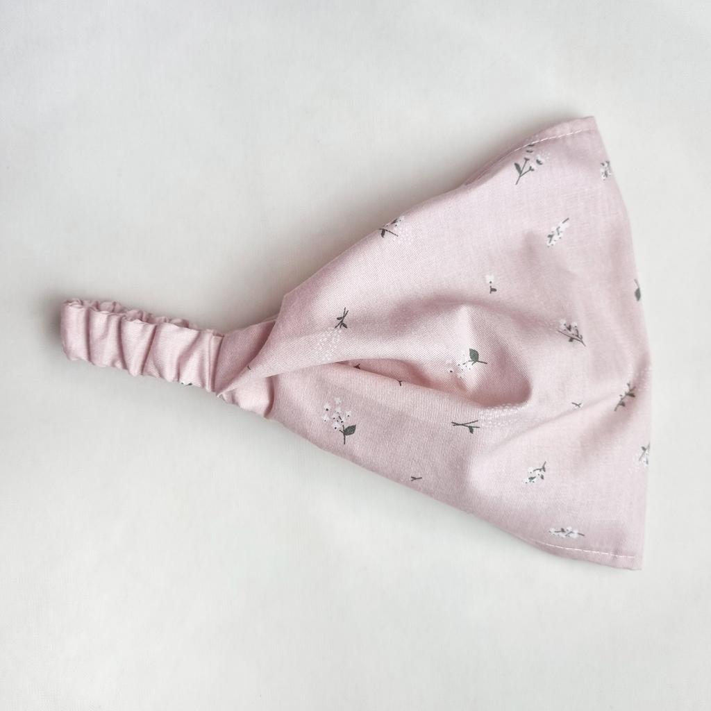 Косынка "Светло-розовый с веточками"
