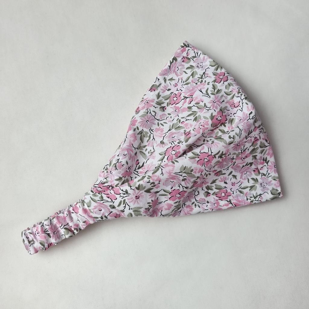 Косынка "Розовые цветы"