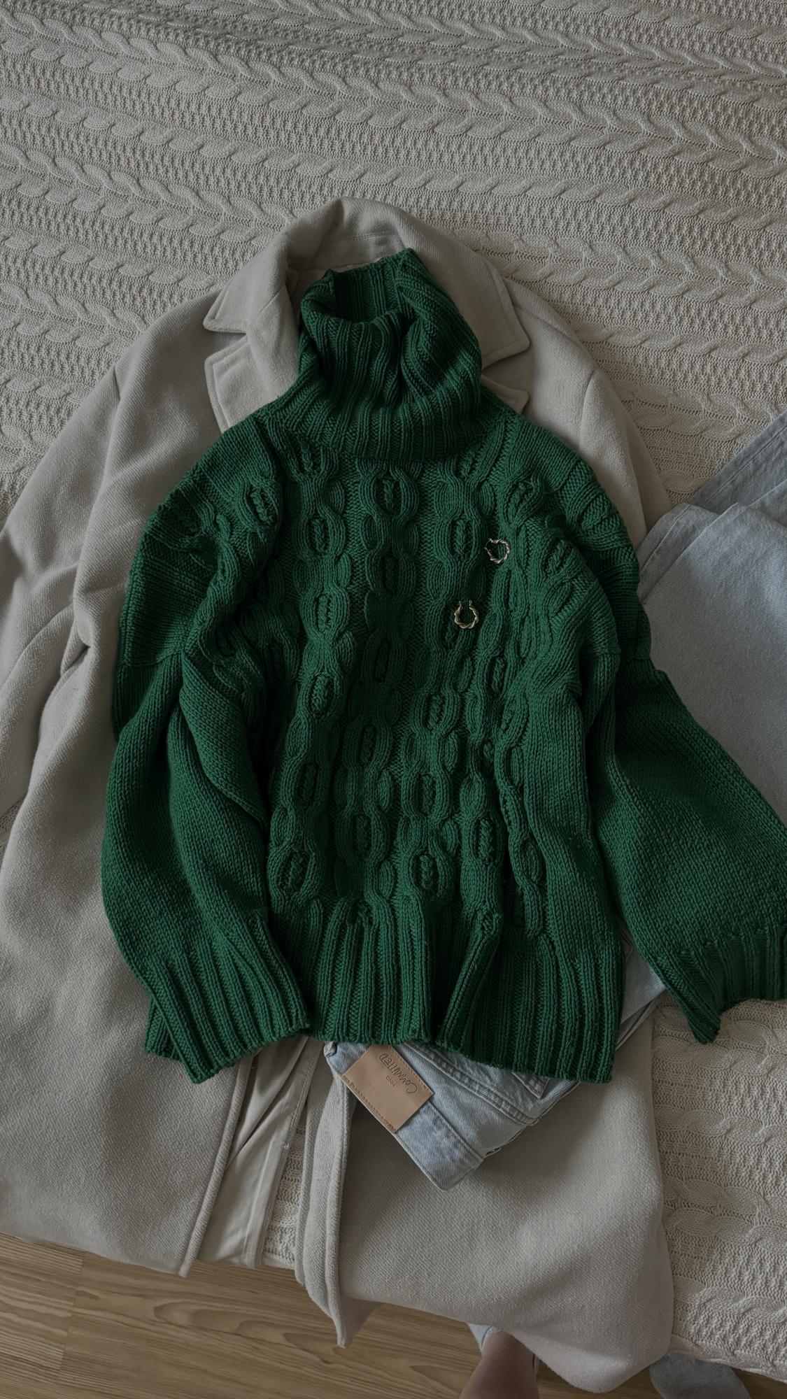 Свитер с пряниками