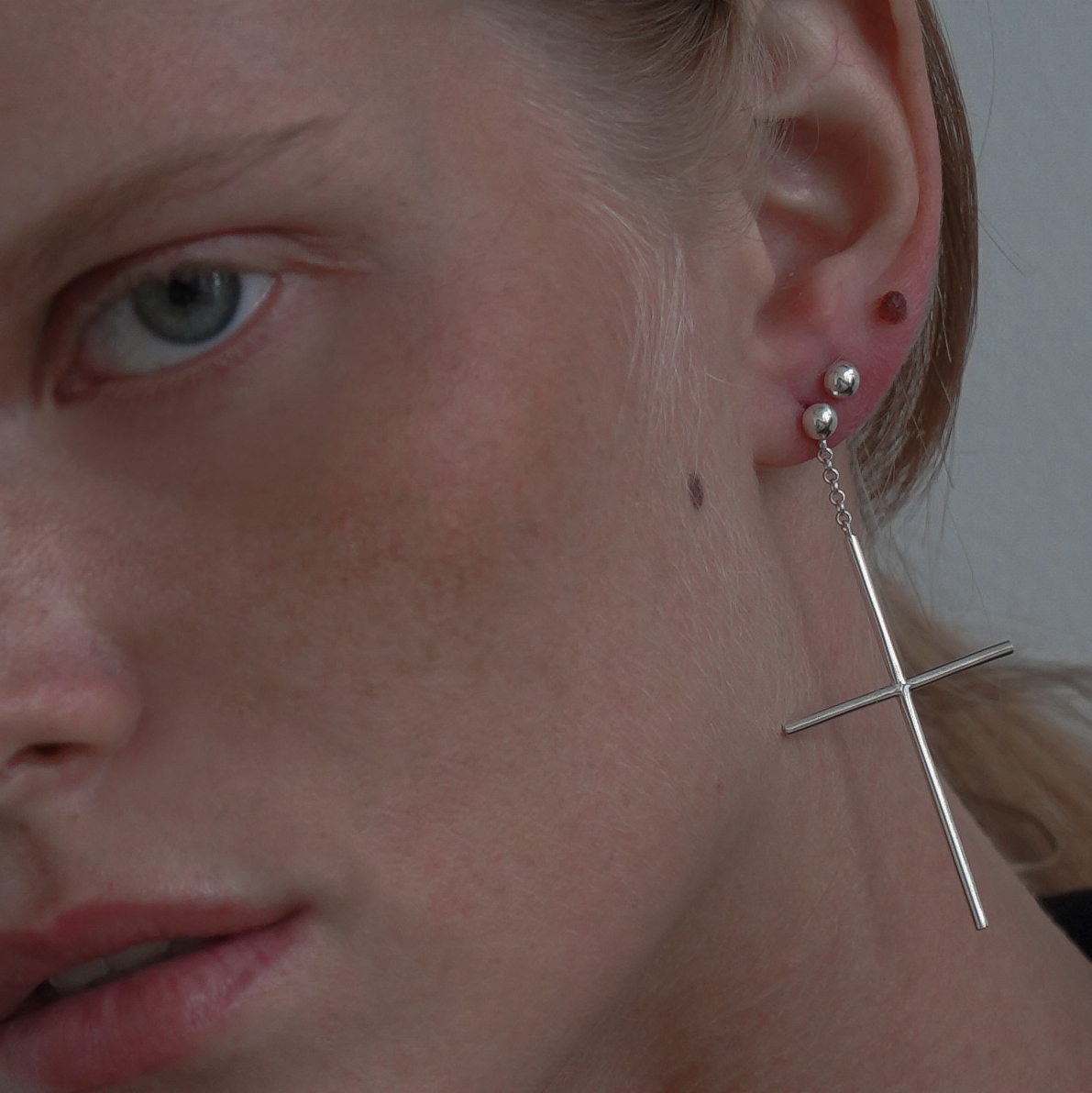 Моносерьга Split Cross