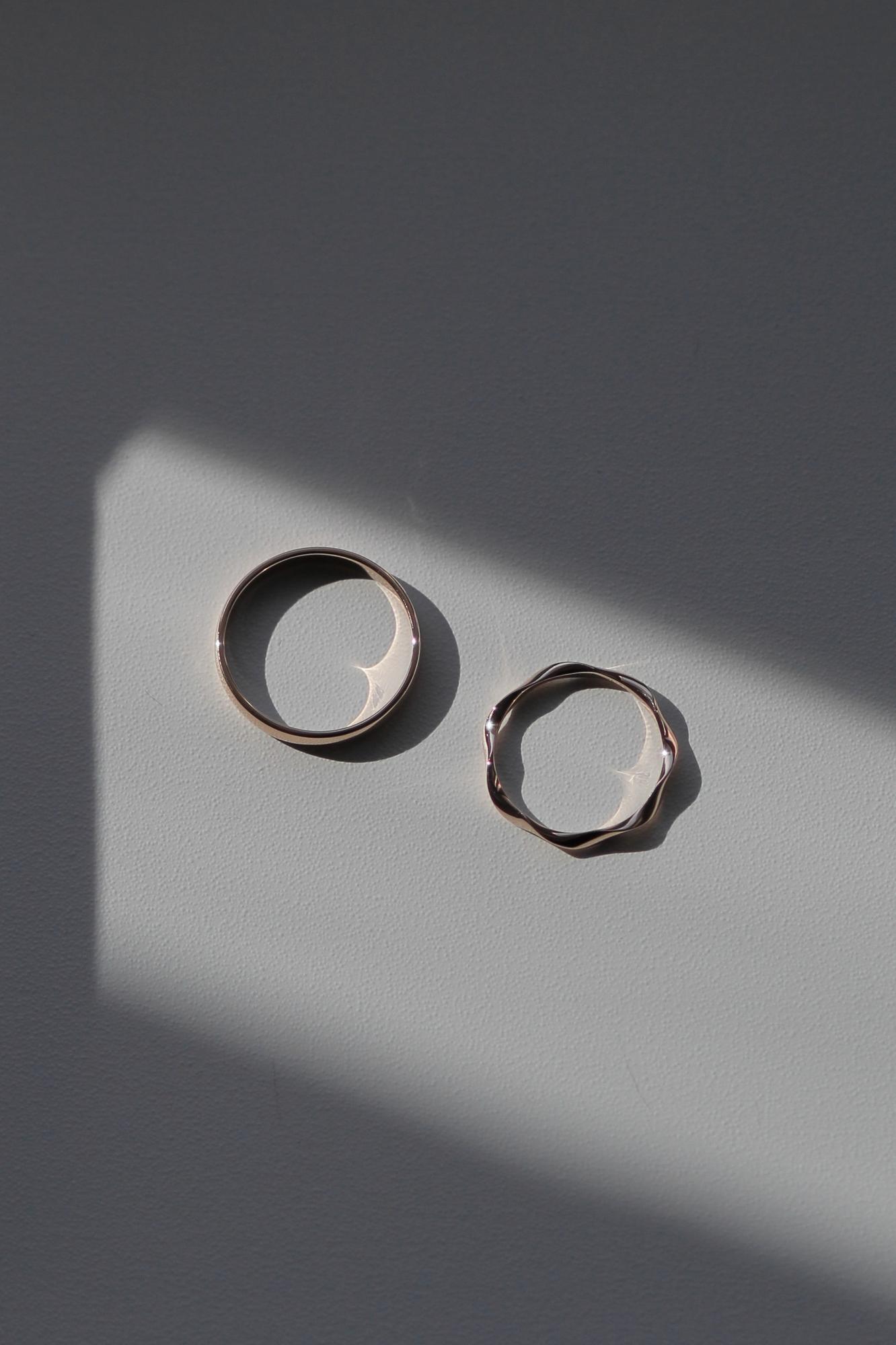 Обручальные кольца из розового золота