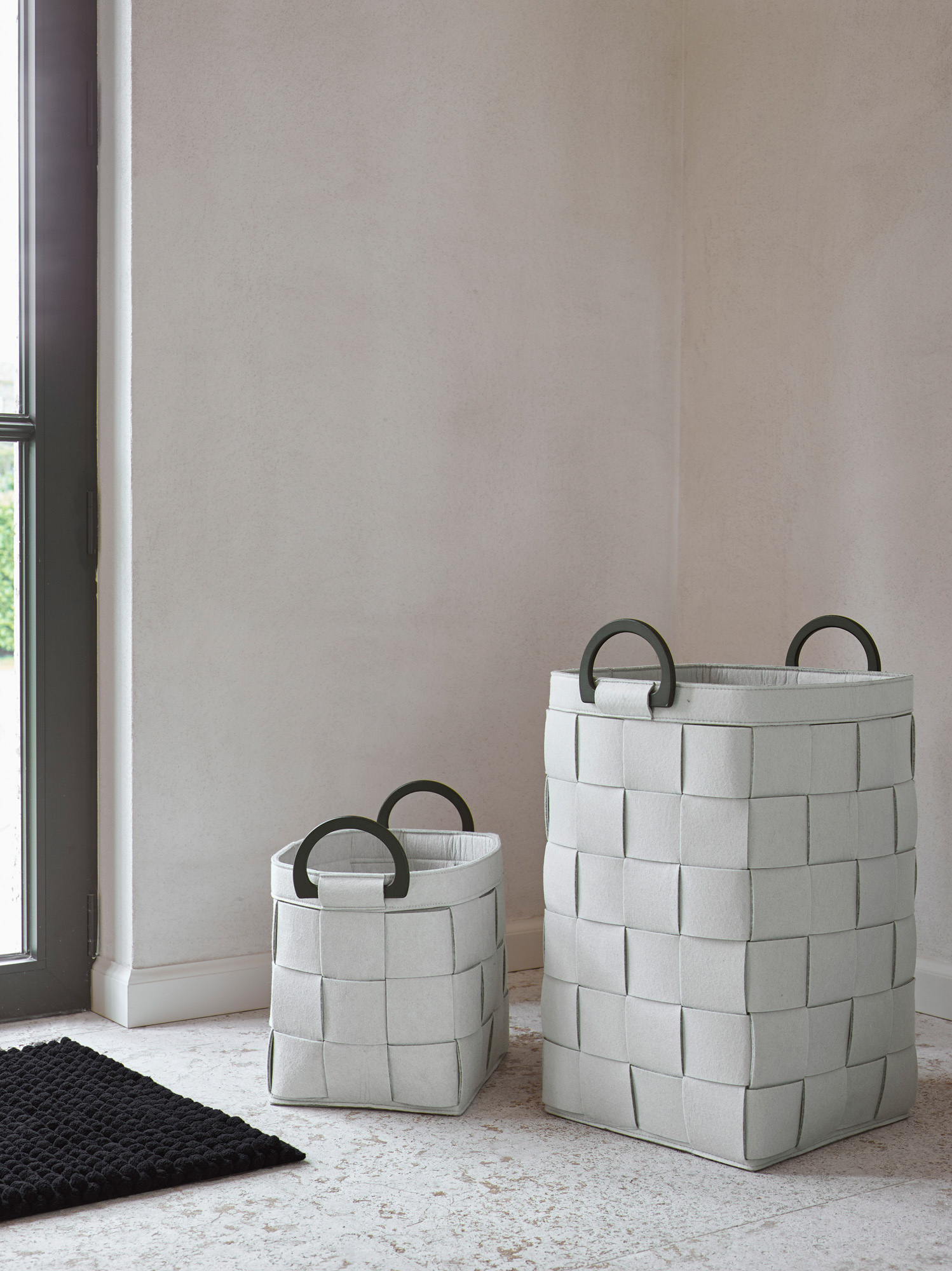 Корзина плетеная для белья большая AQUANOVA DIX Silver grey 34x34x57,5 cm