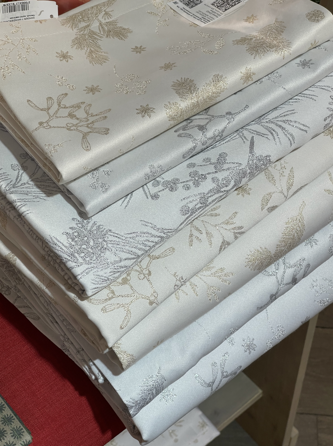 Дорожка на центр стола Новый Год WONDERLAND SANDER, 50х140 см, 2 цвета