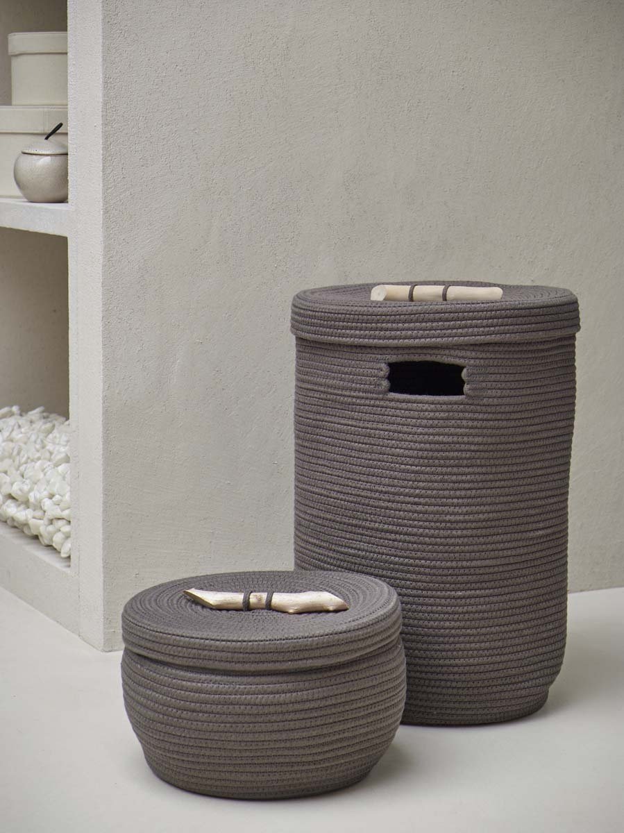 Корзина плетеная для белья большая AQUANOVA Otis 37x55 cm (Ash) на 60 литров