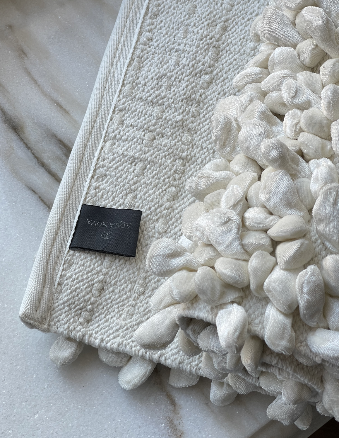 Коврик AQUANOVA Rocca, молочный, 60х100см