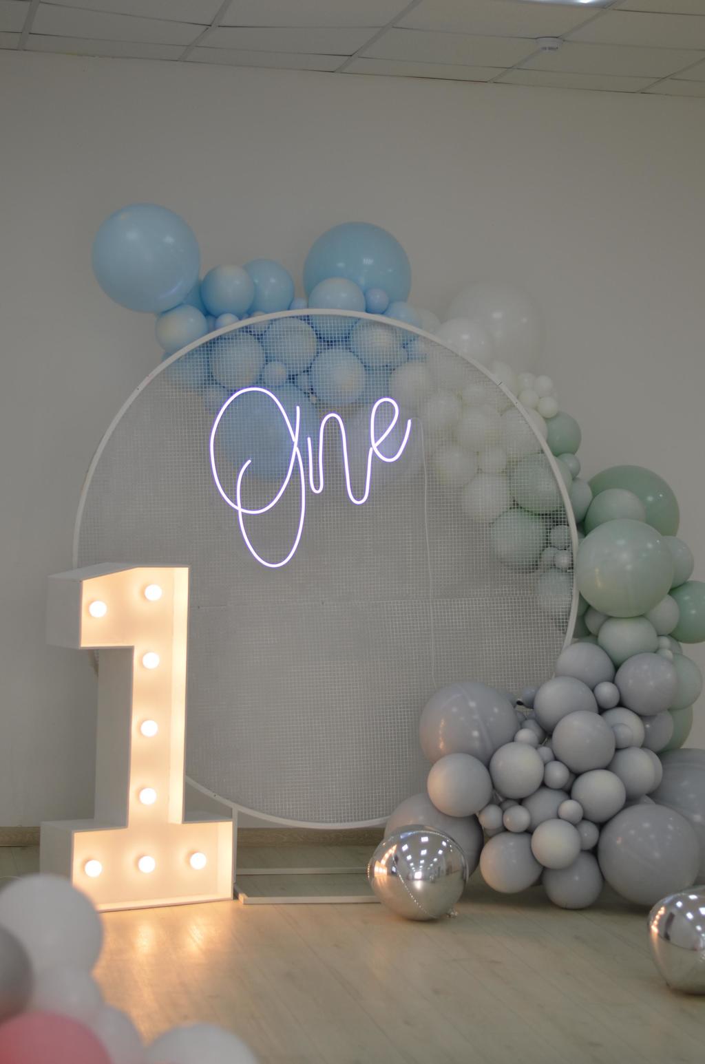 Цифра 1 с подсветкой