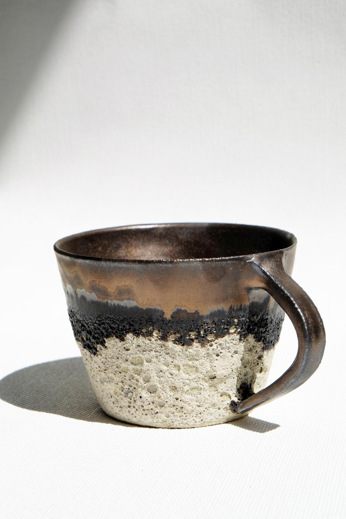 Керамика ручной работы чашка Белое Золото HURMA