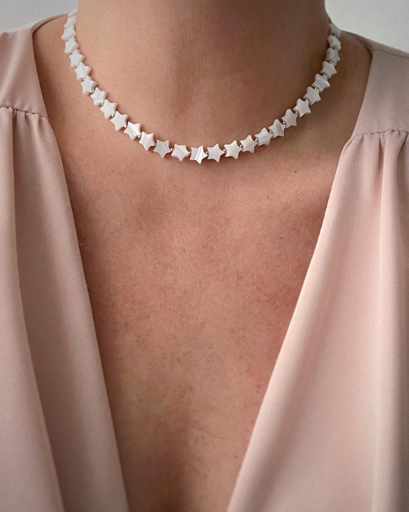 Чокер с  перламутровыми звездочками (родий)