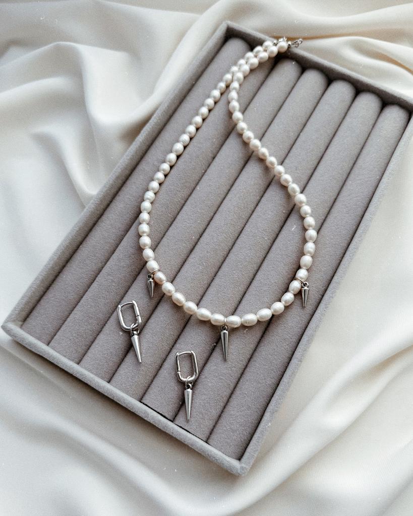 Комплект: чокер и серьги c шипами (родий)