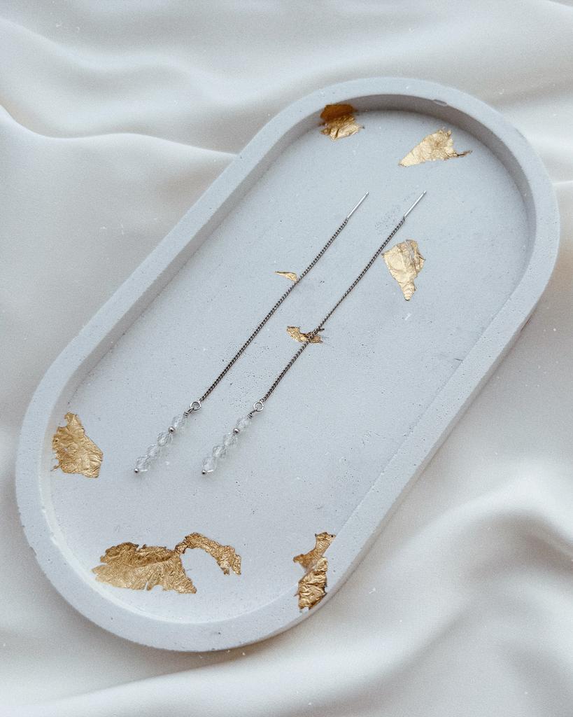 Серьги - протяжки с горным хрусталем (родий)