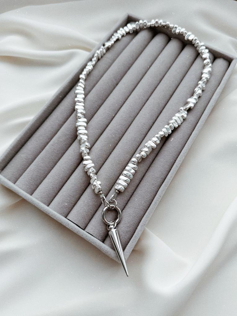 Колье из гематита с шипом (родий)