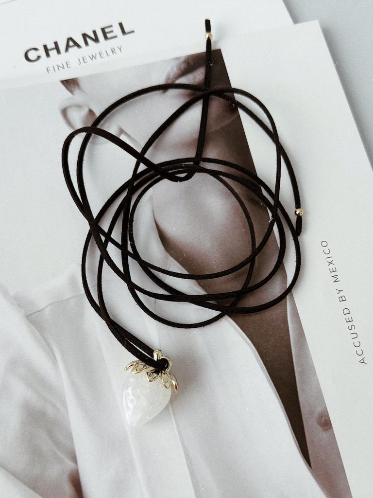 Чокер с клубничкой (позолота)