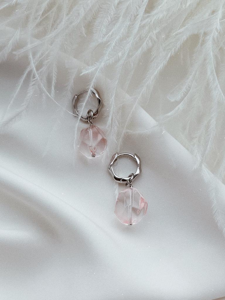 Серьги с аква-квaрцем (розовый, родий)